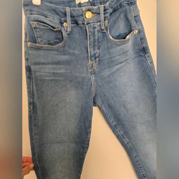 Good American Dark Blue Ankle Jeans with cutoff hem | size 8 - Picture 4 of 8